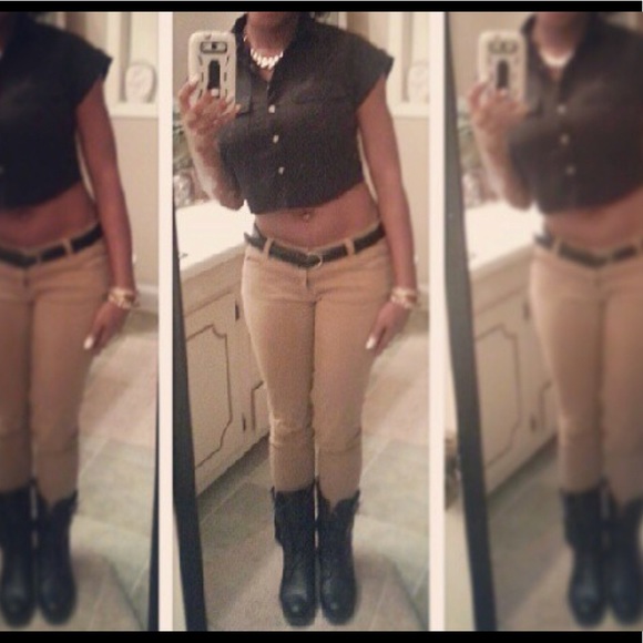 Black Button Up Crop Top - Picture 2 of 5